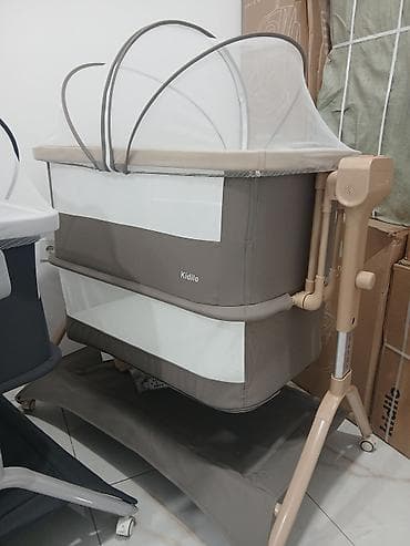 Oğlan və qız üçün, Yeni, Dördbucaq, Beşik, Dəstsiz, Matras ilə, Yellənmə mexanizm ilə