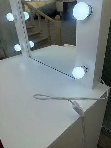 işlənmiş oturacaqlar: Yeni, Açılan, Laminat, Dördbucaq masa — 3