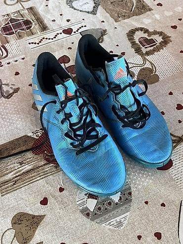 Botinkalar: Adidas kişi Futbol Butsi
Model: Adidas (etiketdə
Orijinal Maldi — 1