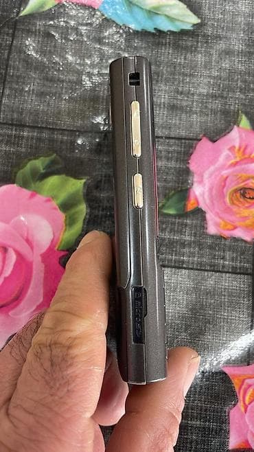 samsung yeni: Samsung D780, rəng - Qara, Düyməli — 3