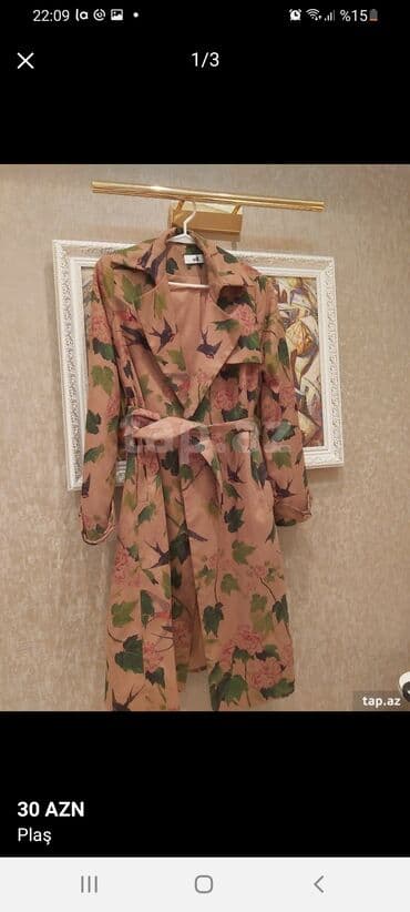 женский плащ новый: Tranchkot. 36 razmer, yarpaq desenli. az geyilib — 2