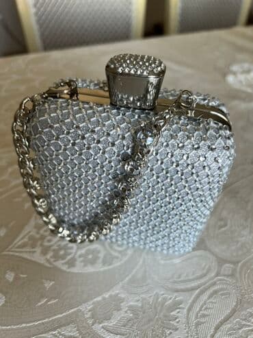 qaşlı çanta: Təzə kimidir, cəmi 1 dəfə toya götürülüb. Zərif gümüşü rəngdə — 3