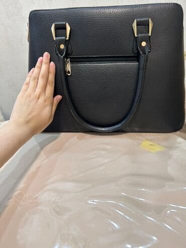 ağ qadın cantaları: Əl çantası, İşlənmiş — 1