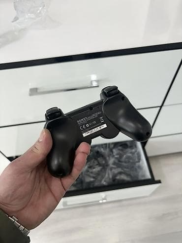 sony cyber shot: Qiymet 50-100araligi sayda olduxda kecerlidi.az sayda olduxda 13AZN — 1