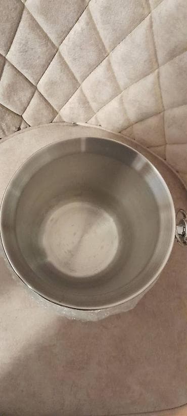 su qab: Buz qabi — 1