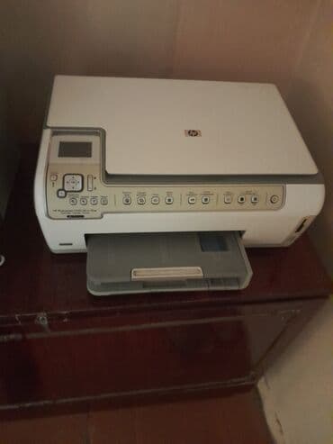 HP brendinin bu ağ rəngli çoxfunksiyalı printeri çap, skan və
