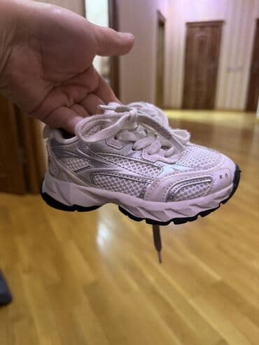 məktəbəqədər: Məhsul: Uşaq idman ayaqqabısı – ZARA • Ölçü: 23 (ayaqqabının içliyində — 3