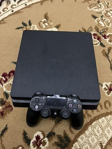 televizor smart tv: PlayStation 4 Slim oyun konsolu - Model: PS4 Slim (mat qara korpus — 2