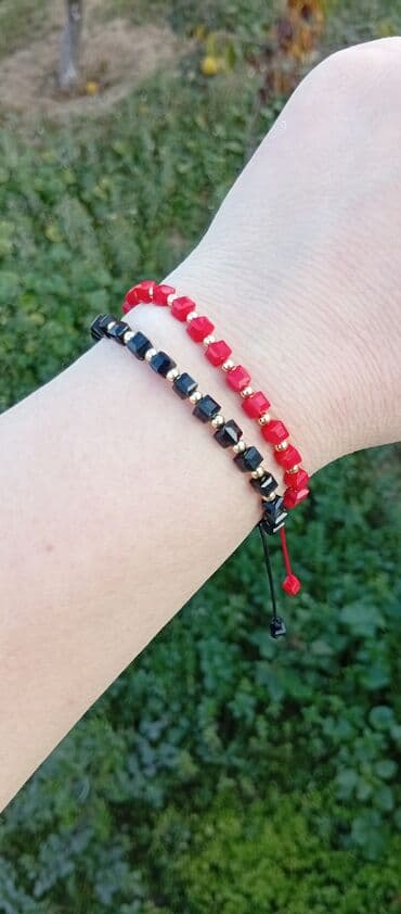 ikinci el cantalar: Məhsul: Əl işi boncuk və daşlardan hazırlanmış müxtəlif qolbaqlar - — 2