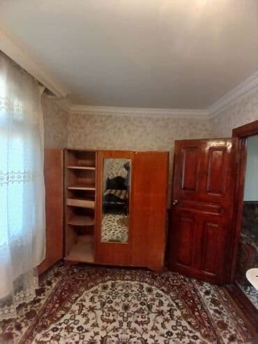 ən ucuz günlük kirayə evlər: Ev kiraye verilir aileye iw adamina 2 otaqdi. kohne yevlax — 7