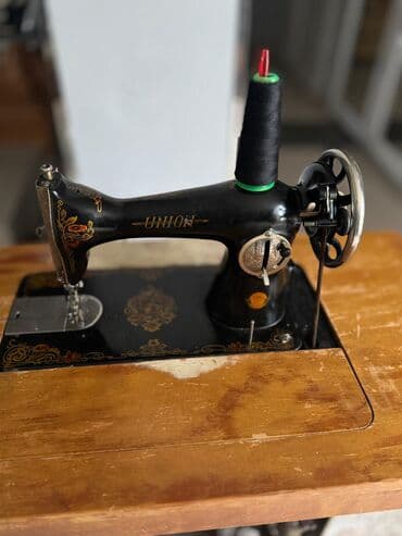 qədim əşya: UNION ayaq pedallı tikiş maşını - Mexaniki, pedalla işləyən model — 1