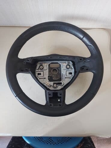 multi kar: Məhsul: Avtomobil sükanı - Material: qara dəri üzlü örtük, tikişli — 2