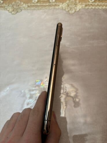 azercell data kart: IPhone Xs Max, 256 GB, Qızılı, Barmaq izi — 2