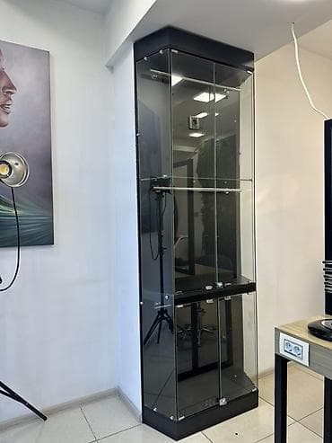 resepsion stol: Salon üçün modul mebel və vitrin dəsti - Rəng: qara (mat), iş səthi — 4