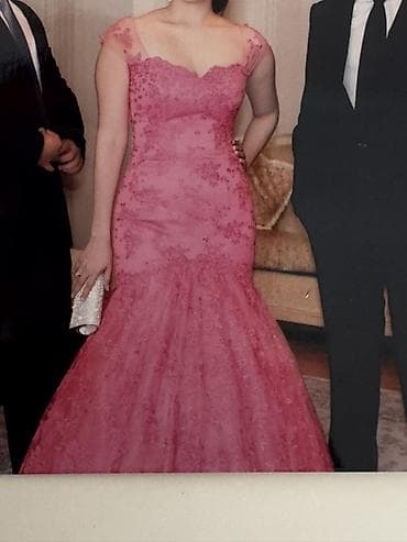 gupur donlar: Zərif gecə/libas – balıq kəsimli, çəhrayı rəngdə. - Model: balıq — 3