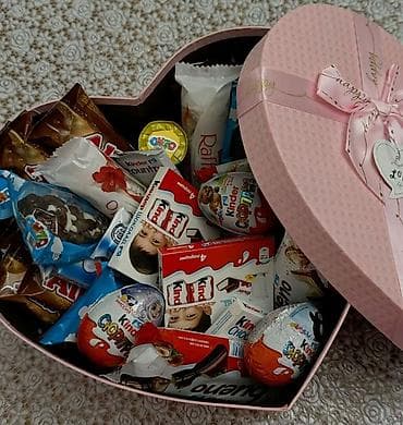 Şirin hədiyyə qutuları – plyuş oyuncaq + şirniyyat seçimi İstədiyiniz — 5