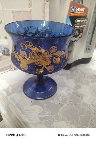 Qab-qacaq və mətbəx ləvazimatları: Mavi şüşə bəzək qədəhi/kasa - Material: qalın rəngli şüşə - Rəng — 1