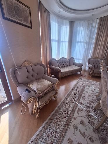 kunc divan satiram: Divan kreslo. 600azn ideal veziyyetde. tecili evden çıxmalıdır — 1