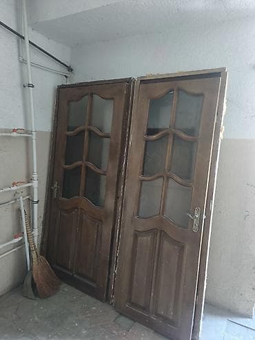 otağ qapısı: Sağlam qapilardi.evi təmir edib dəyişirəm qapiları təcili satılır.3 — 5