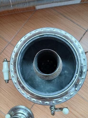 Samovarlar: SSSR vaxtından qalan elektrik samovarı olub, sonradan latun boru — 7