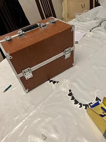 aksesuarlar: Victoria’s Secret “LOVE” makiyaj/aksesuar çantası - Material: sərt — 2