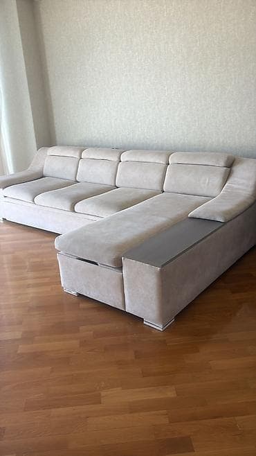 kafe divani: Divan – 550 AZN - Ölçü: 3 m x 1.70 m - Açılır mexanizmli, içində — 1