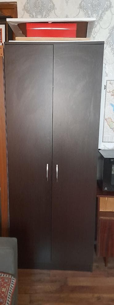 stels 29: Dolab eni 0.80,hundurluyu 2 metr. Qara rəngdə.əla vəziyyətdə.Qiymət — 1