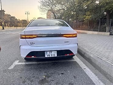 avto çexol: BYD Qin Plus DM-i plug-in hibrid sedan - Kuzov: sedan, ağ rəng — 8