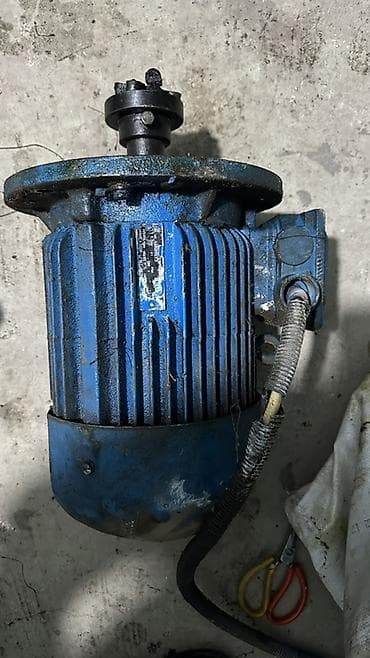 iwiq matoru: Sənaye elektrik mühərriki – asinxron, 3 fazalı Model: AИР/AIР2M — 1