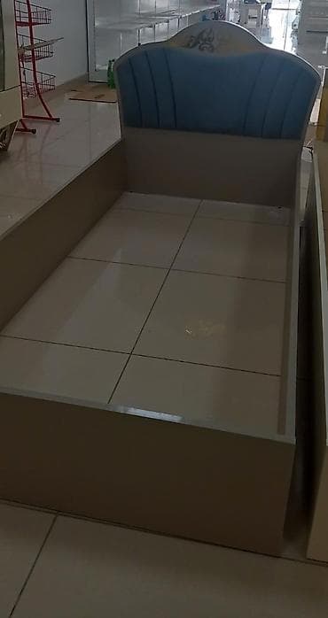 carpayi demiri: Kravat fabrik istehsalidir. Olculeri 90×200 Kravat Siensili — 1