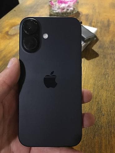 iphone 16 satisi: IPhone 16, Qara — 1