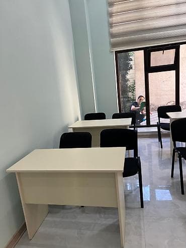 stol ev ucun: Düz masa, Stulsuz, Polkasız, Siyirməli, Sadə laminat — 7