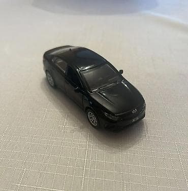 Oyuncaq nəqliyyat: Qara rəngli metal oyuncaq avtomobil – Kia K5 modelinə bənzər sedan — 6