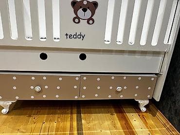 bewik: Oğlan və qız üçün, İşlənmiş, Dördbucaq, Beşik, Dəstsiz, Matras ilə, Yellənmə mexanizmsiz — 4