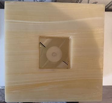 Süni güllər: ✨ Dekorativ Oniks Divar İşığı – 30x30 sm ✨ Məkanınıza zəriflik və — 2