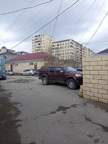 ev villa alqi satqisi: Ev Xirdalanda AAAF parkin arxasinda pillekenler olan mehlede yerlesir — 2