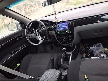 hunday elantra 2013: Avtomobil: Sedan, yas asvalt rəng Kuzov: 4 qapı, arxa spoyler konturlu — 4