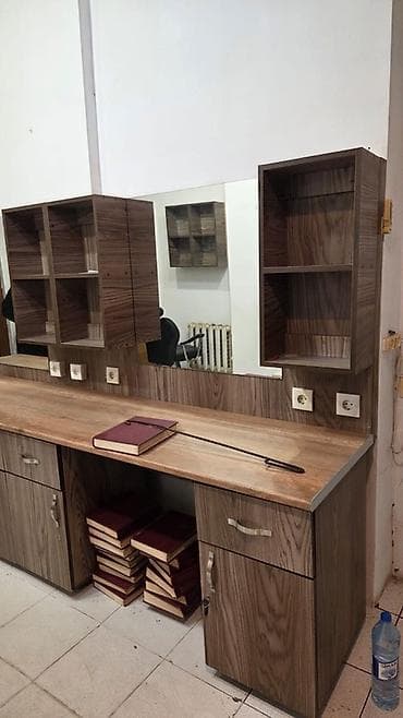 Salon üçün mebel dəsti Tərkib: - Geniş iş masası: taxta teksturalı