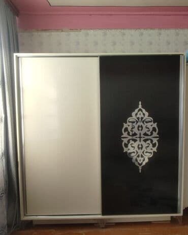 Комплекты диванов и кресел: Двуспальная кровать — 4