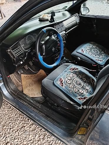 gen: Opel Vectra: 1.6 l | 1997 il 30000 km Sedan — 4