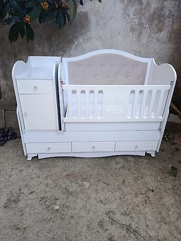 matras islenmis: Oğlan və qız üçün, İşlənmiş, Dördbucaq, Beşik, Matras ilə, Yellənmə mexanizmsiz — 10