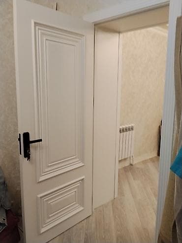 hamam ewyalari: Ağ rəngli interyer qapısı – klassik panelli dizayn - Material: ağ — 1