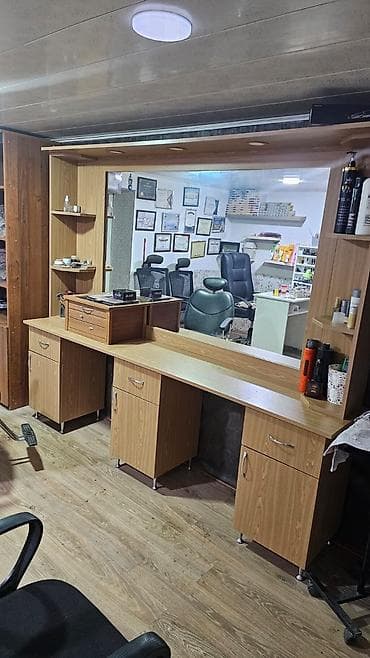 vannalı stol: Salon üçün güzgülü iş masası – tam dəst - Material: ağac teksturalı — 1
