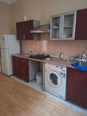 ipoteka ile satilan evler: 3 otaqlı, 100 kv. m, Orta təmir — 7