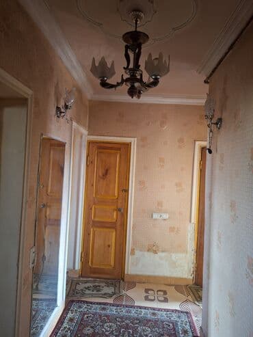 Satilir .4 otagin 3 e duzelme 5 mertebeli binanin 5 ci mertebesi