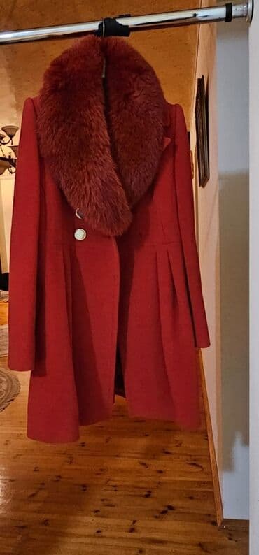 пальто зимнее: Yüksək keyfiyyətli isti saxlayan palto. X-lady alınıb. Razmer M — 2