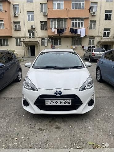 toyota aygo: Toyota Aqua: 1.5 l | Hetçbek — 2