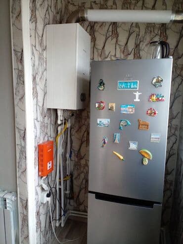 9 ci mikrorayon satilan evler: Bakı, 2 otaqlı, Köhnə tikili, m. Xalqlar Dostluğu, 50 kv. m — 8