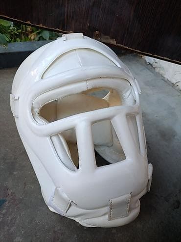 cross kask: Karate üçün qoruyucu dəst Məhsulun tərkibi: - Üz üçün tam örtülü — 2