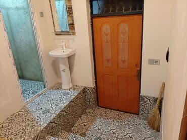 qubada kiraye evler ayliq 2024: MastagaKirayə heyət evi verilir karvan restoranindan 900m. Iceride — 4